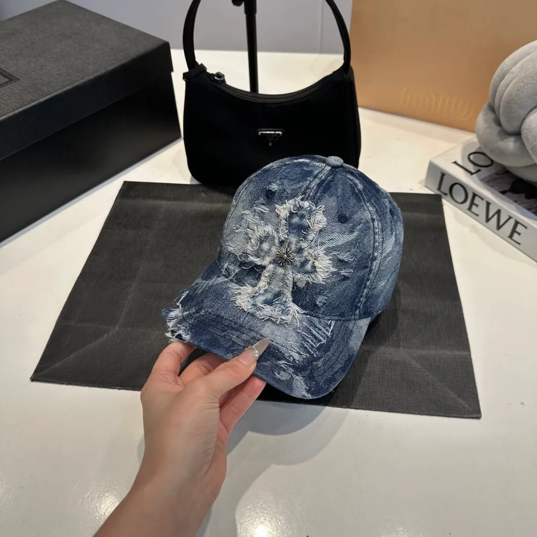 P70 Croxin's new high-quality washed denim baseball cap, high-end customized version! The same style as the internet celebrity fashion blogger! Wall crack recommended! Great quality! Head circumference 57cm